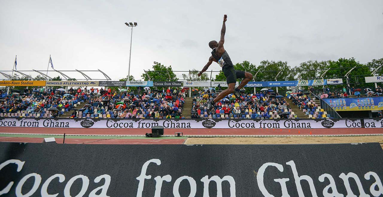 Iggy jums for Cocoa from Ghana at fbk games