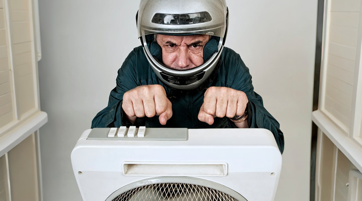 humoristische website simulator waarbij veel snelheid wordt gesuggereerd